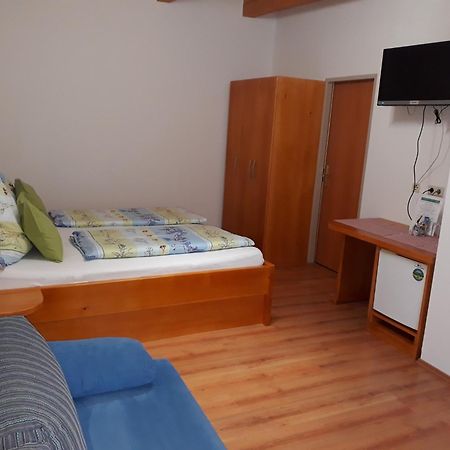 甘利特茨Obsthof Glueck住宿加早餐旅馆 外观 照片