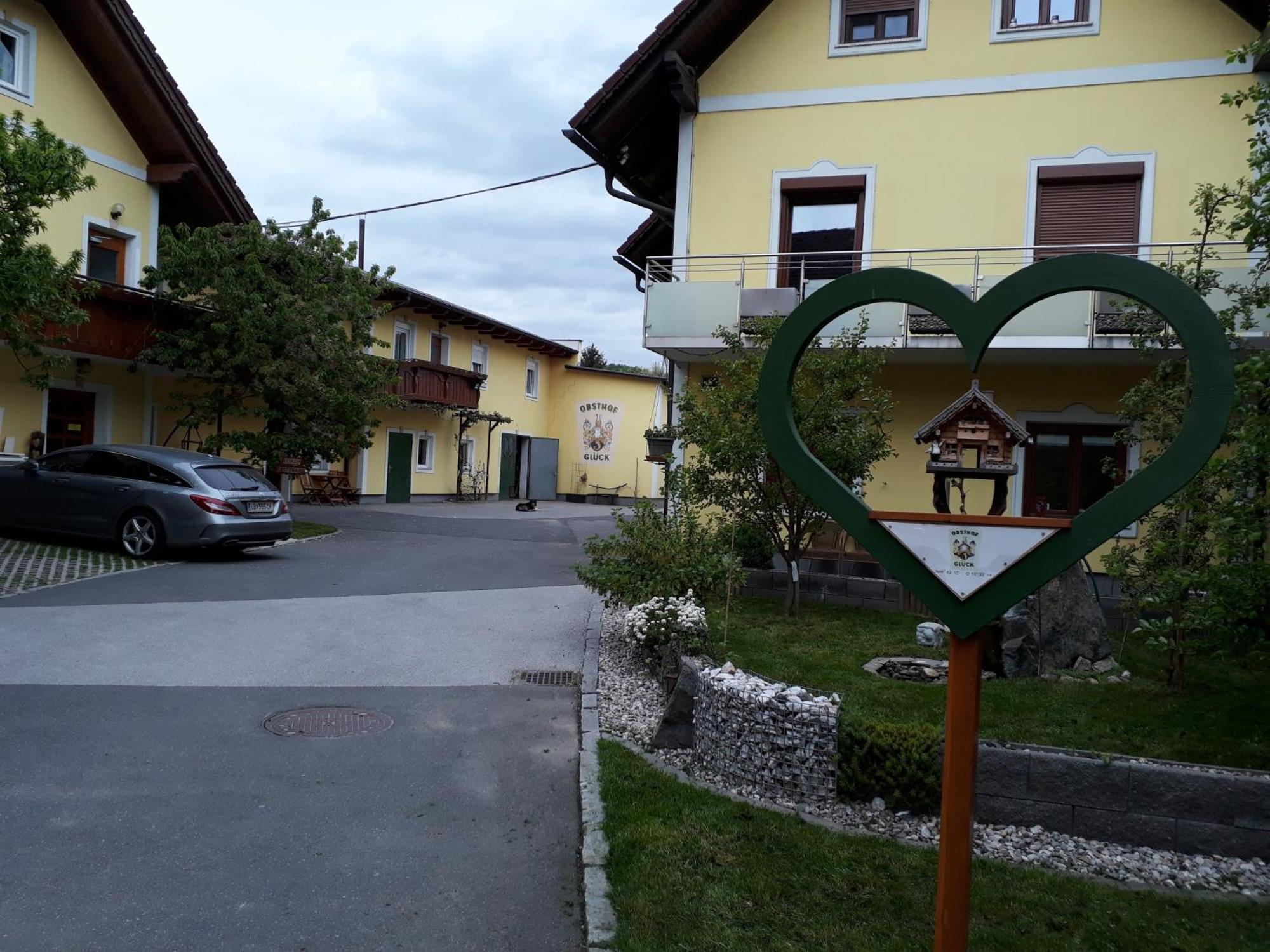 甘利特茨Obsthof Glueck住宿加早餐旅馆 外观 照片